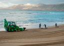 Beach cleaning - manual and mechanical combination