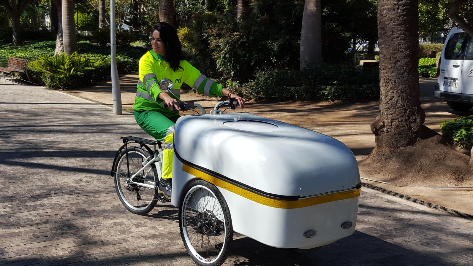  Ciclo de pedaleo asistido con motor eléctrico auxiliar LA PELUSA